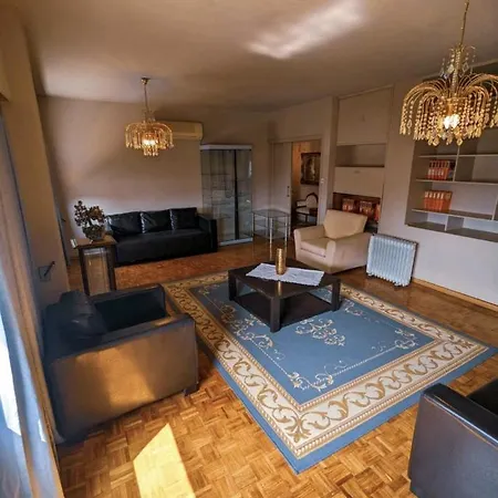 Center 3 Bedroom Appartement Nicosie